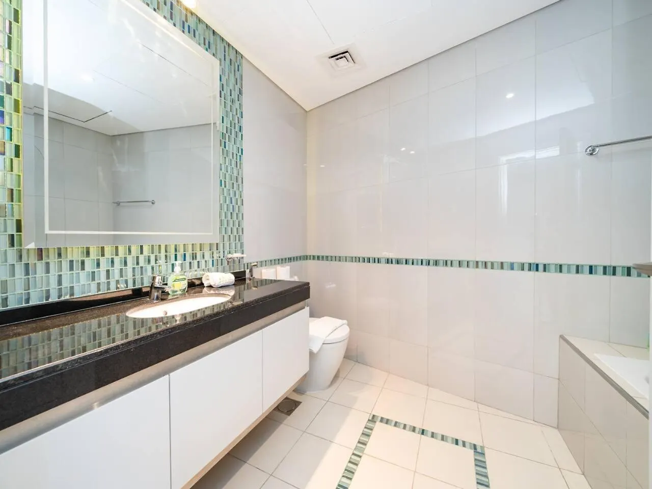 Luxury Damac 2-Bed With Stunning Marina Views Apartment Dubai United Arab Emirates