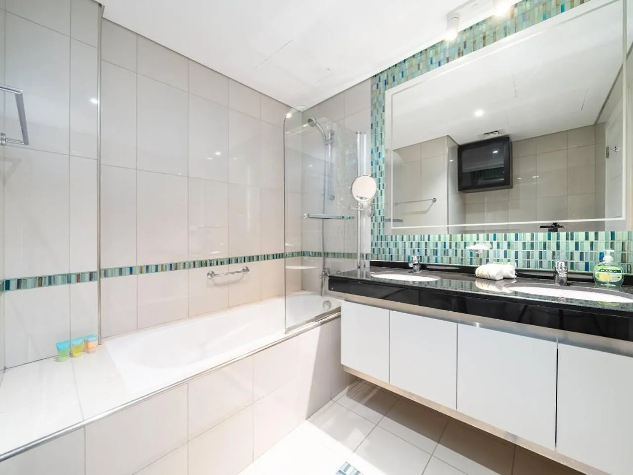 Luxury Damac 2-Bed With Stunning Marina Views Apartment Dubai 0*,  United Arab Emirates
