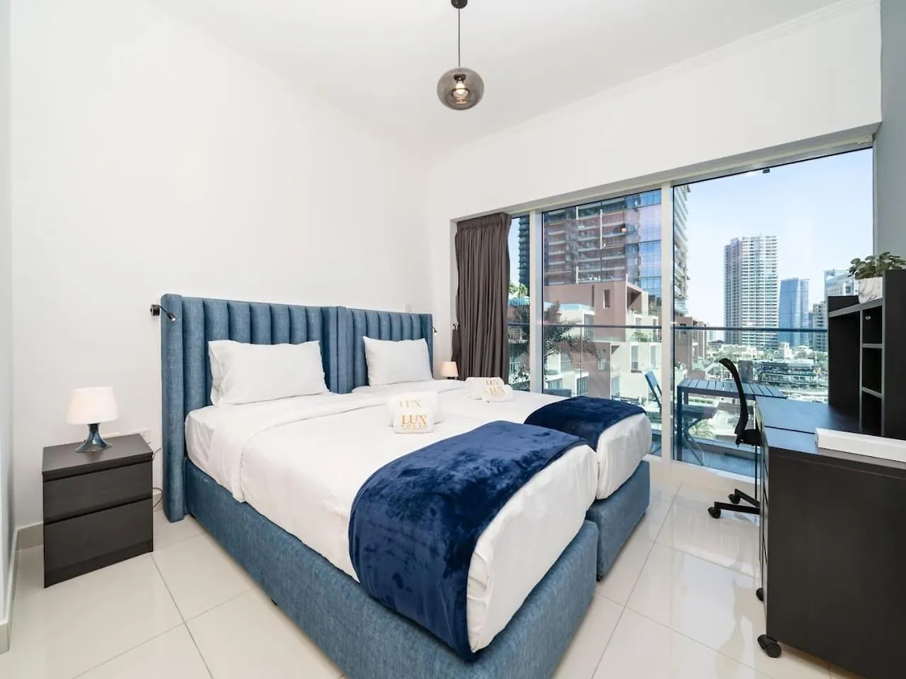 Luxury Damac 2-Bed With Stunning Marina Views Apartment Dubai